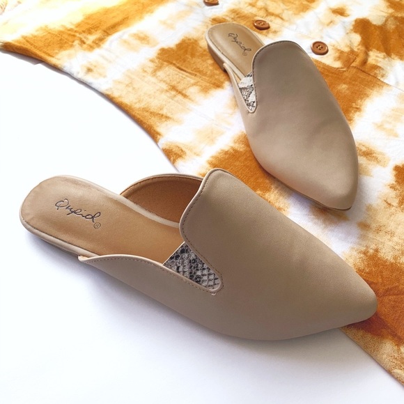 Shoes - Nude snakeskin slip on flat pointed toe mules